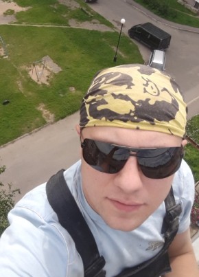 Денис, 36, Россия, Псков