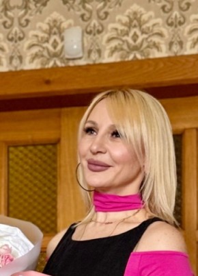 Галина, 47, Россия, Молодёжное