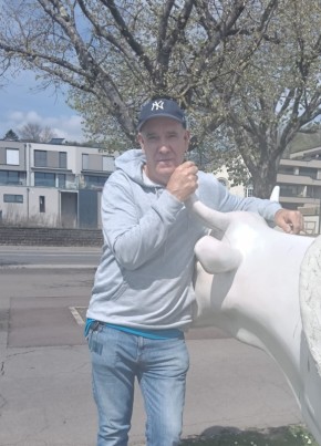 Manuel Silva из Esch-Uelzecht 55 лет