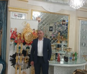 Elnur, 40, Ganja