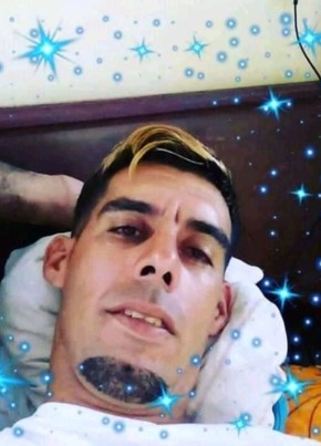 Haron Gualas, 39, República de Cuba, Manatí