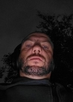 Сергей из Пскова 39 лет