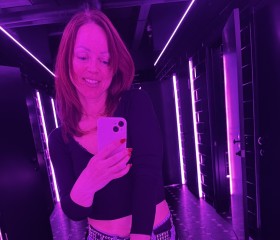 Oksana, 40, Saint Petersburg