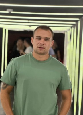 Антон, 29, Россия, Гусь-Хрустальный