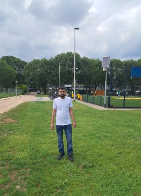 Serhad из Arnhem 25 лет