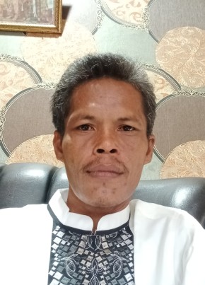 Ari Sauhuri, 43, Indonesia, Kota Tangerang