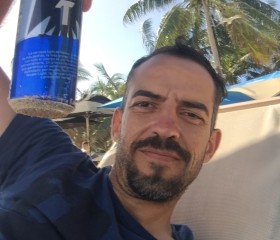 pedro, 42 года, León