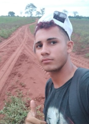 Gustavo, 18, República Federativa do Brasil, Jataí