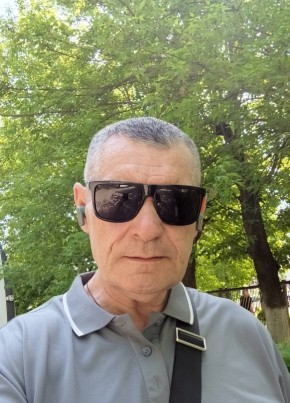 Линар из Узловаи 53 года