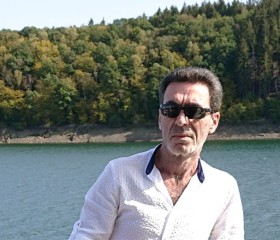 Янис, 59 лет, Olpe
