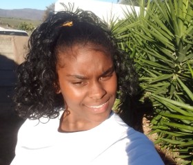 Lia, 18, Cape Town