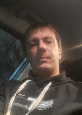 Viktor, 37, Russia, Naberezhnyye Chelny