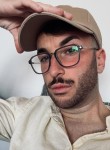 Олег, 32, Moscow