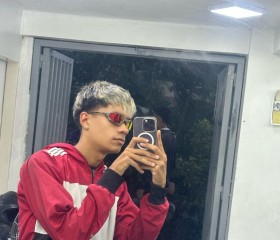 Isaac, 24, Caracas