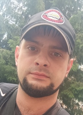 Анатолий из Выборга 33 года