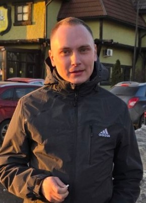 Максим из Зеленограда 25 лет
