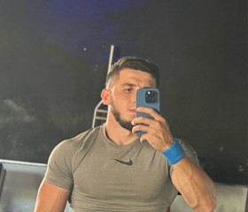 Baysangur, 32, Nimes