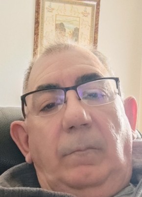 Francisco Javier, 63, Estado Español, Sevilla