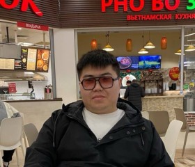 Dinislam, 23, Bishkek