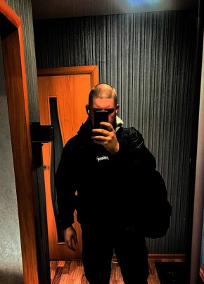 Кирилл из Котовска 22 года