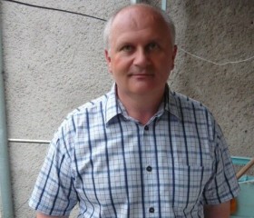 Олег, 57 лет, Чернівці