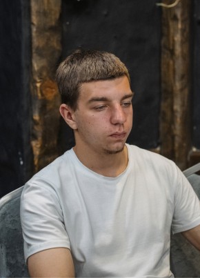 Михаил из Смоленска 20 лет