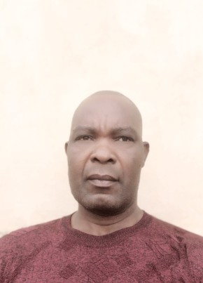 Kingsley Kalumbi, 51, Malaŵi, Lilongwe
