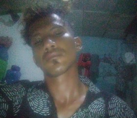 Lubis, 32, Pekanbaru
