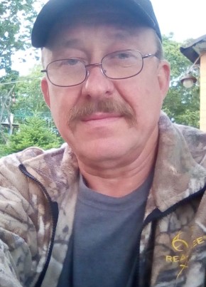 Игорь, 63, Россия, Владивосток