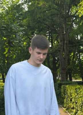 Никита из Саратова 22 года