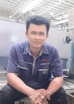 Saw Khant Min из Singapore 26 лет