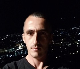 Unknown, 36, Patos Fshat