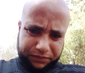 slman zaka, 28, Ramat Gan