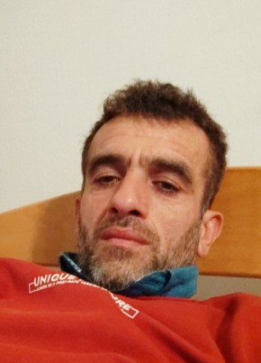 Erhan Güleryüz, 44, Türkiye Cumhuriyeti, Eskişehir