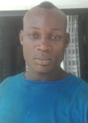 Coucou из Abidjan 18 лет