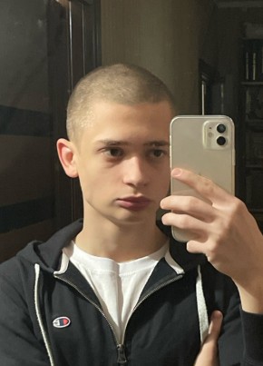 Макс, 20, Россия, Москва