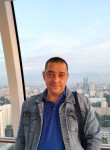 Denis, 46, Moscow