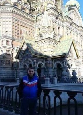 Нарек, 26, Россия, Санкт-Петербург