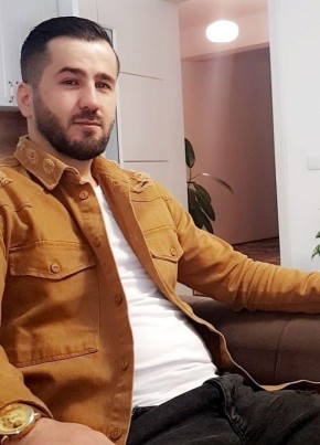 Ardian, 31, Republika e Kosovës, Mitrovicë