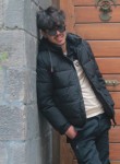 Kasmnaser Kasemn, 18, Damascus