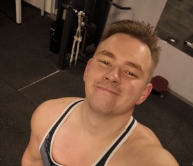 Vladislav, 24, Yekaterinburg