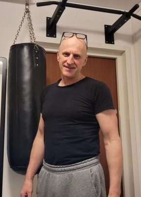 Artur из Nacka 59 лет