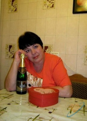 Лариса, 66, Россия, Нижний Новгород
