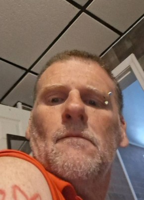 Louie из Morgantown 49 лет