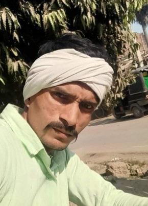 Naam Pawan Kumar, 21, India, Patna