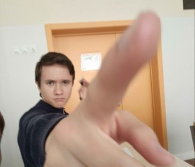 Tikhon Gromov, 18, Moscow