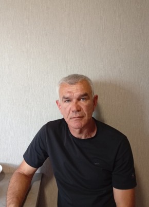 Андрей из Правдинска 49 лет