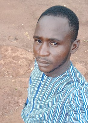 Arthur, 27, Burkina Faso, Ouagadougou