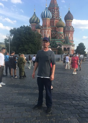 Роман из Миллерово 51 год