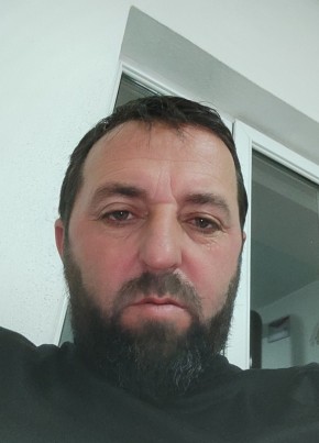 Niğdeli Adem, 47, Türkiye Cumhuriyeti, Samsun